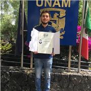 Maestro de la UNAM con amplia experiencia en clases online